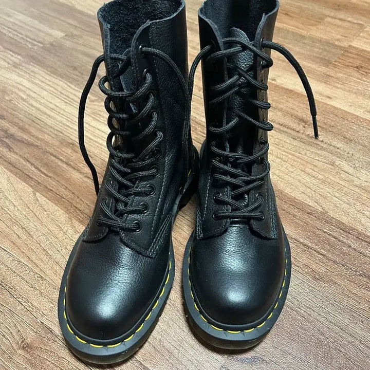 [BUNJANG] Dr. Martens 1490 Virginia Black Boots / 닥터마틴 1490 버지니아 블랙 여성 부츠