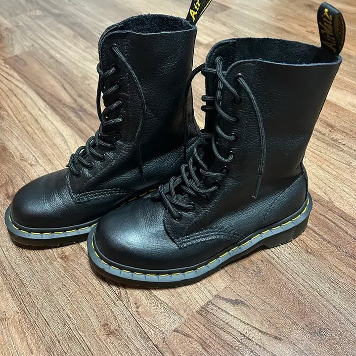 [BUNJANG] Dr. Martens 1490 Virginia Black Boots / 닥터마틴 1490 버지니아 블랙 여성 부츠