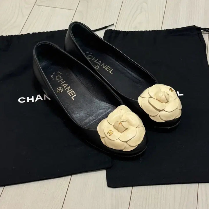 [BUNJANG] Chanel Camellia Black Lambskin Ballerina Flats 36C / 샤넬 까멜리아 블랙 램스킨 발레리나 플랫 36C