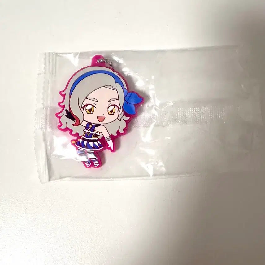 [BUNJANG] Aikatsu x PriPara Kurosawa Rin Rubber Strap Keychain (Sealed) / (미개봉 아이카츠x프리파라 러버스트랩 키링 가챠 쿠로사와 린