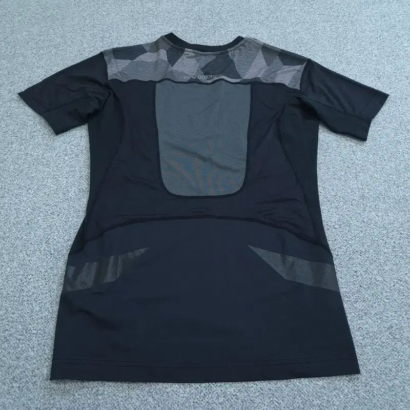 [SOLD OUT] 100(L) 뉴발란스 반팔 티 | 0522C42
