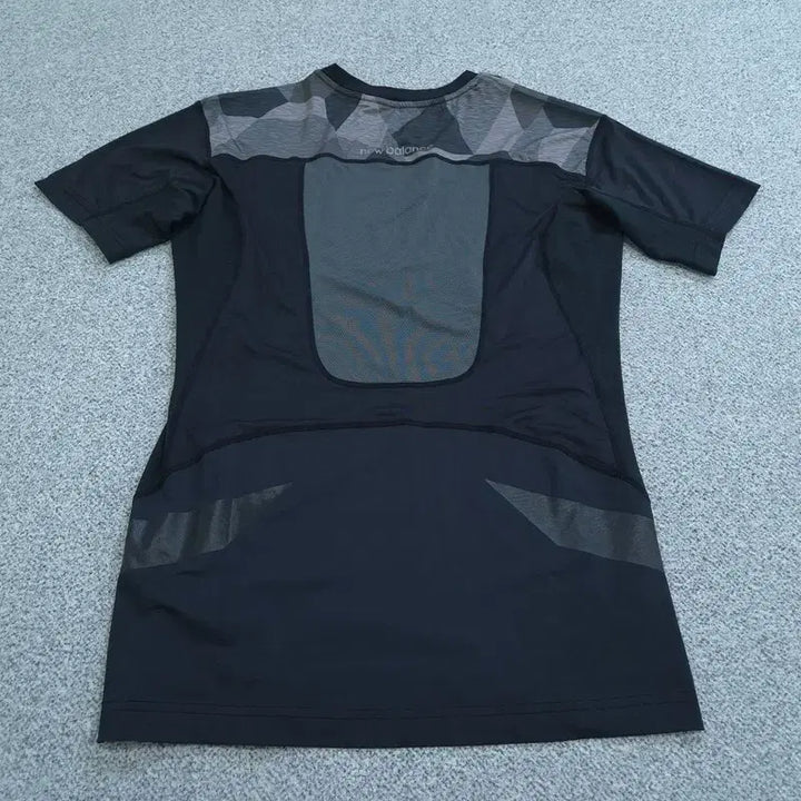 [SOLD OUT] 100(L) 뉴발란스 반팔 티 | 0522C42
