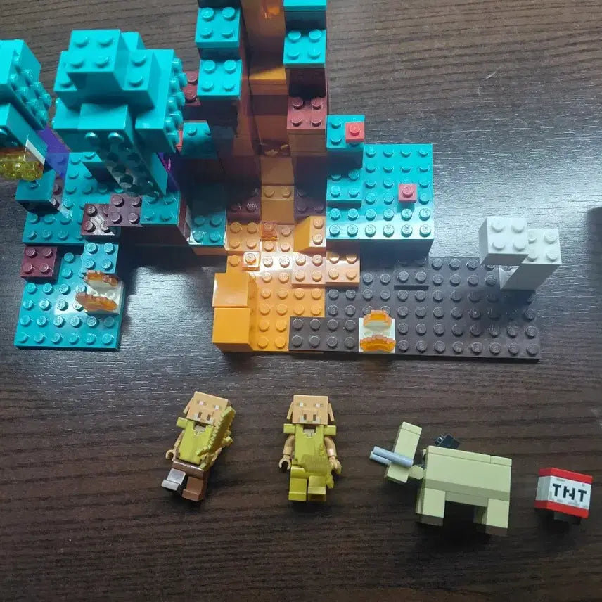 [BUNJANG] Lego Minecraft The Twisted Forest 21168 / 레고 마인크래프트 뒤틀린 숲 21168