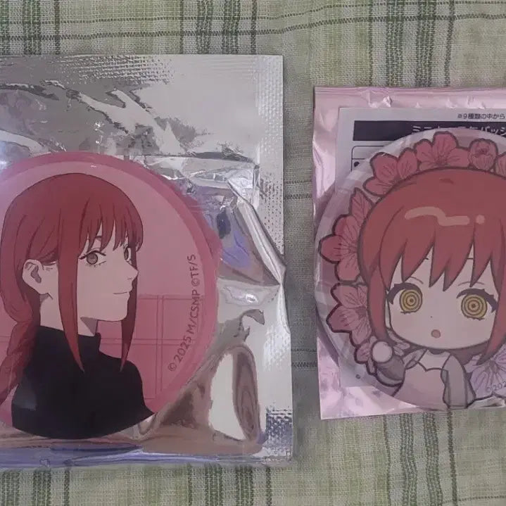 [BUNJANG] Chainsaw Man Makima Can Badge Set with Postcard (Cafe Collaboration &amp; Sunshine City) / 체인소맨 마키마 캔뱃지 2종+엽서 세트 (카페 콜라보 &amp; 선샤인시티)