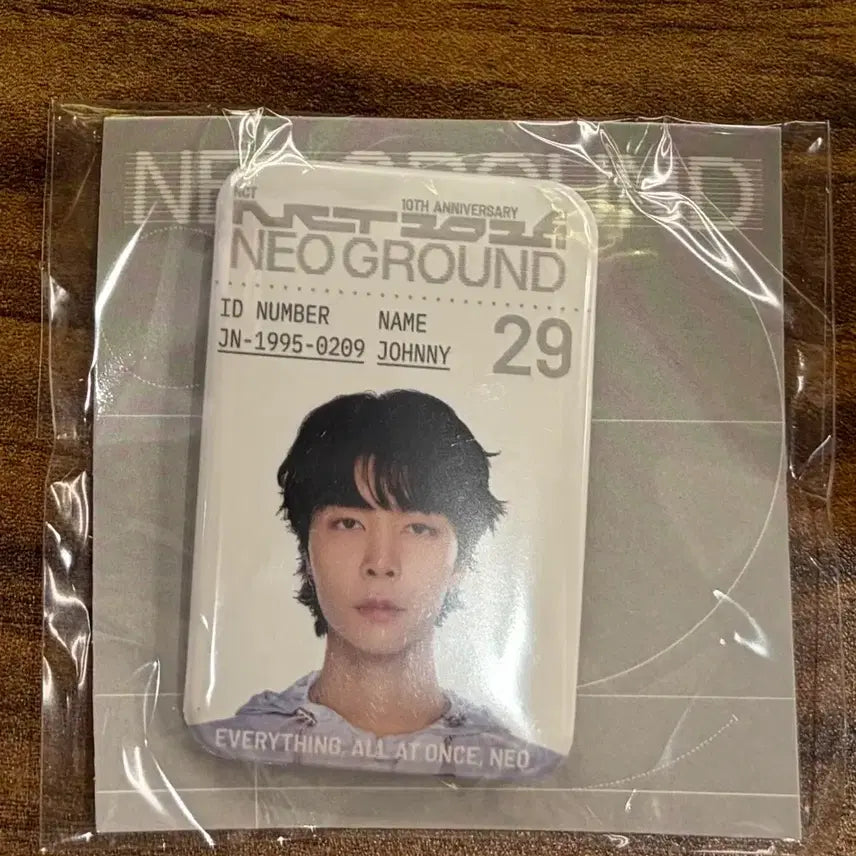 [BUNJANG] NCT 10th Anniversary NCT 127 Johnny Badge / NCT 10주년 엔시티 팝업 엔시티127 쟈니 뱃지 양도