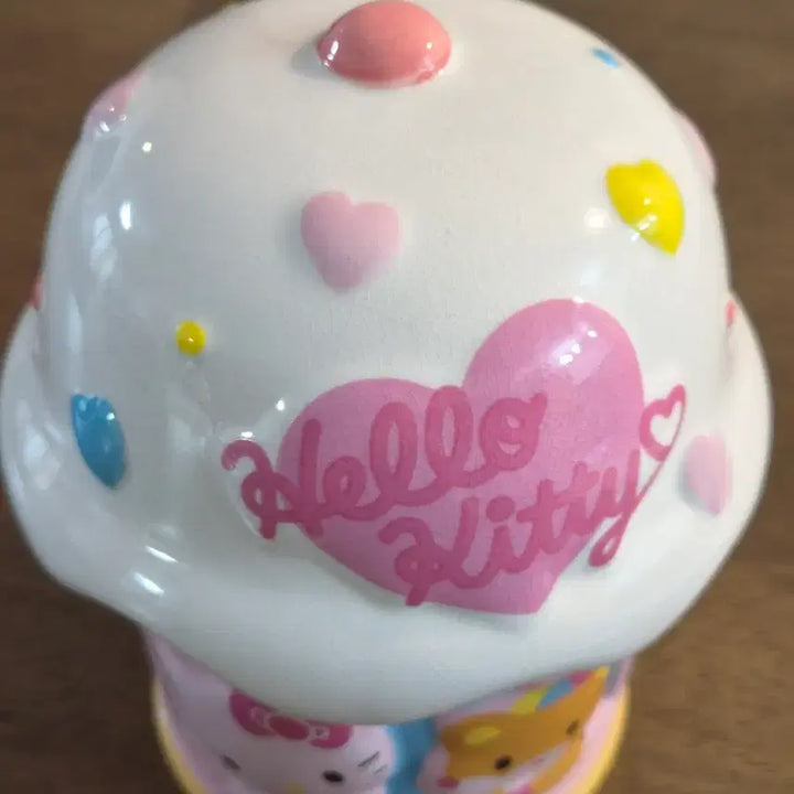 [BUNJANG] 2004 Classic Kitty Ice Cream Ceramic Jar / 04년 고전키티 아이스크림 도자기
