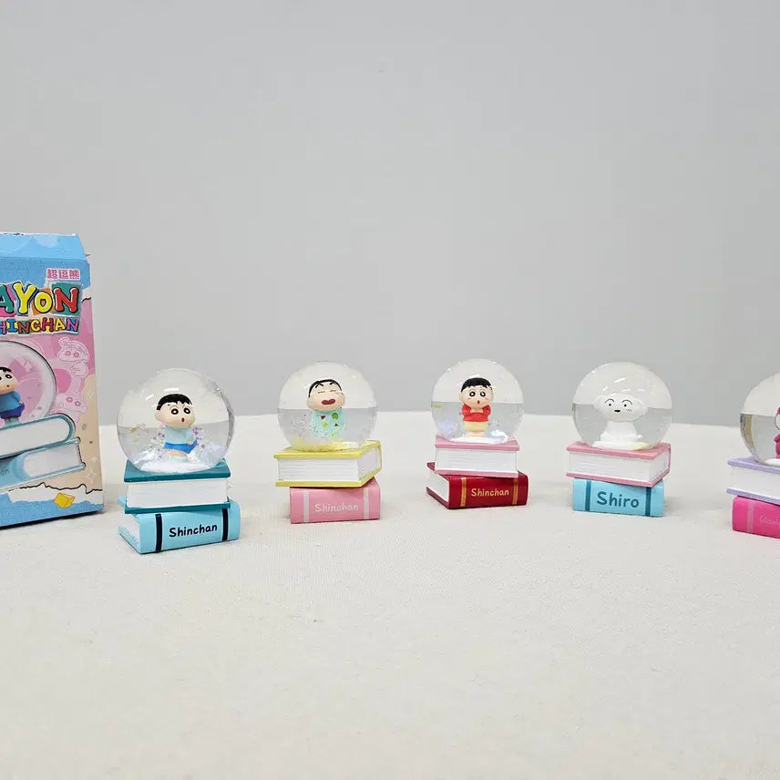 [BUNJANG] Crayon Shin-chan Snow Globe Mood Lamp Figure (5 Types) / 짱구는 못말려 스노우볼 무드등 피규어 5종