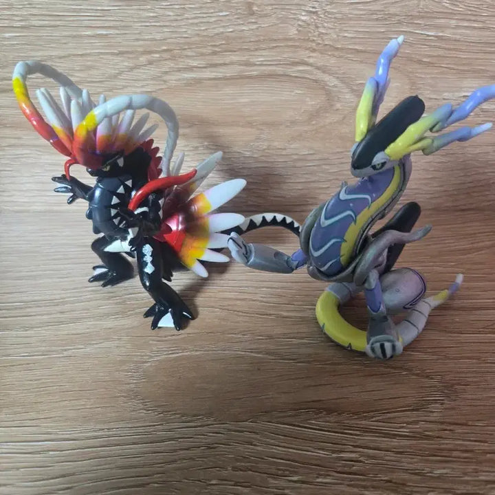 [BUNJANG] Shiny Koraidon Miraidon MonColle Figure Set / 이로치 코라이돈, 미라이돈 몬콜레