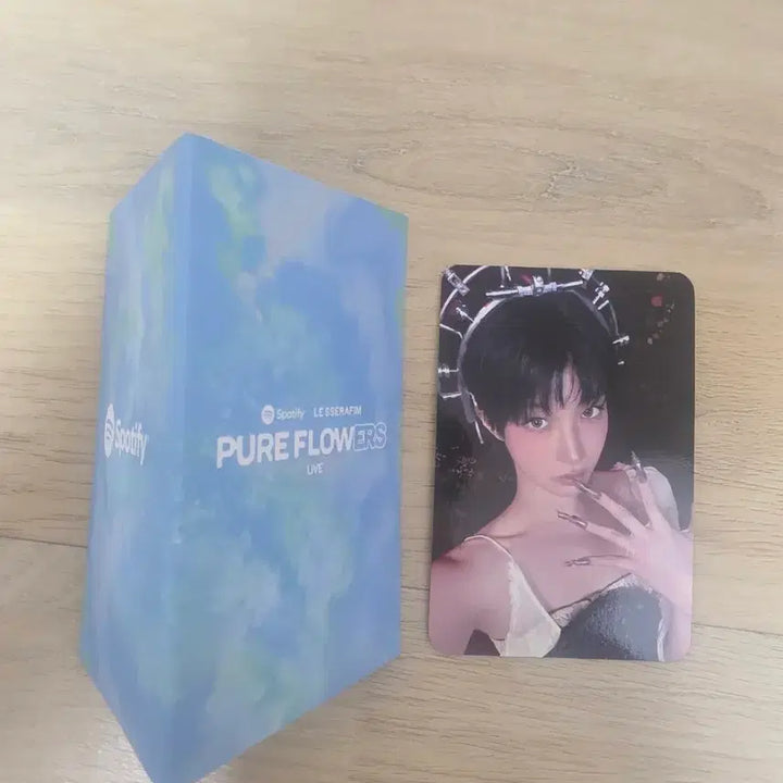[BUNJANG] LE SSERAFIM KAZUHA Spotify PURE FLOWERS Photocard / 르세라핌 스포티파이 Spotify PURE FLOWERS 카즈하 포토카드