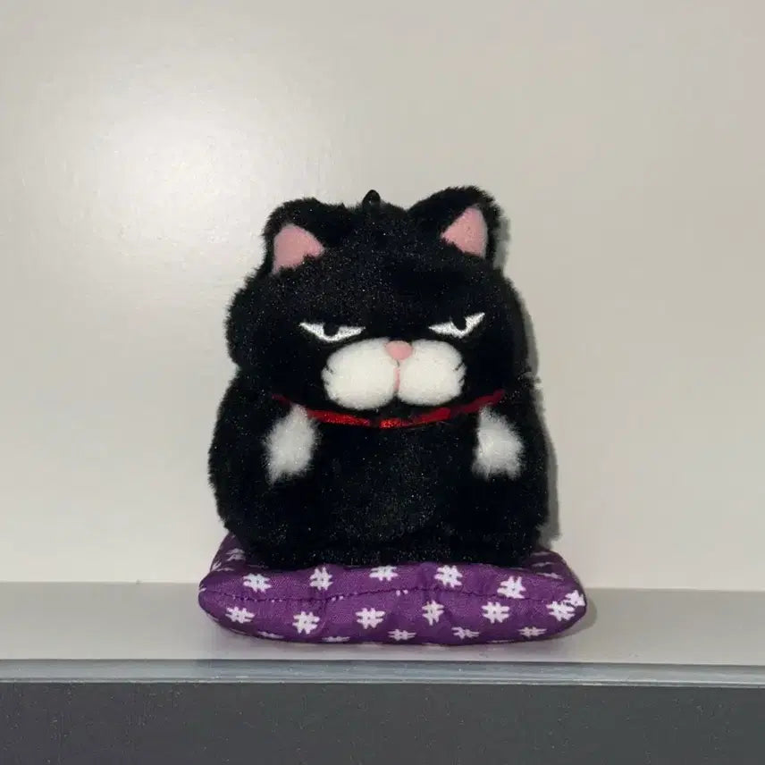[BUNJANG] Amuse Hugely Manju Stuffed Toy - Don Quijote Authentic Sitting Hugely Manju / 어뮤즈 히게만쥬 돈키호테 정품 인형 앉아있는 히게만쥬