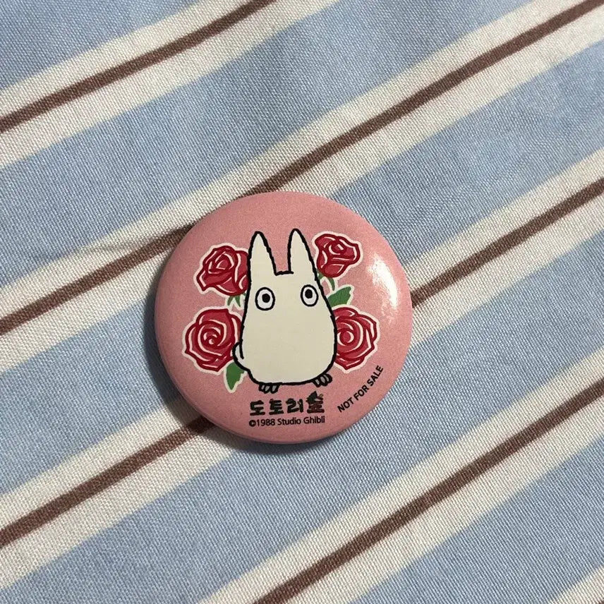 [BUNJANG] Studio Ghibli My Neighbor Totoro Acorn Forest Finger Puppet &amp; Can Badge Set / 도토리숲 지브리 토토로 캔뱃지 손가락 인형