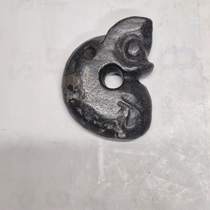 [BUNJANG] Hongshan Culture Black Jade Small Artifact (Dragon/Character) / 자석이 붙는 홍산문화 흑피옥 소형 (저룡/문자) ( C - 601 )