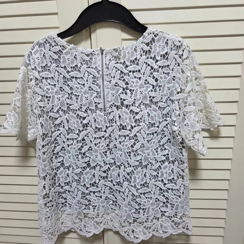 [BUNJANG] White Lace Crochet Blouse / 흰색 레이스 크로쉐 블라우스