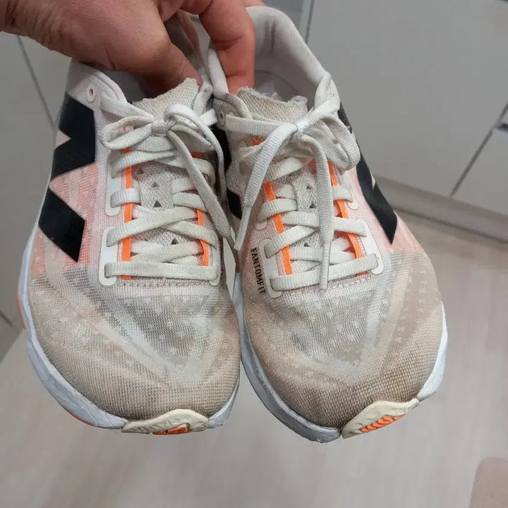 [BUNJANG] New Balance FuelCell Rebel 4 Sneakers (225) / 뉴발란스 퓨어셀 레벨4 225