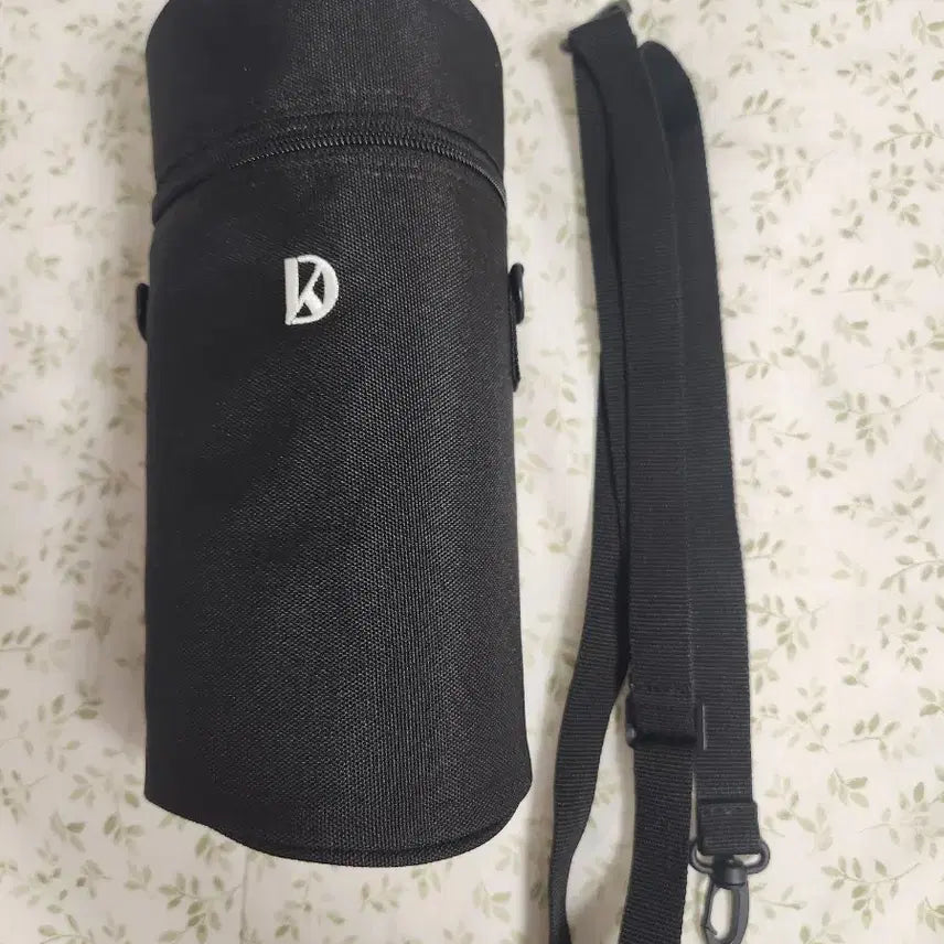 [BUNJANG] Kang Daniel Lightstick Pouch Crossbody Bag / 강다니엘 응원봉 파우치가방 크로스백