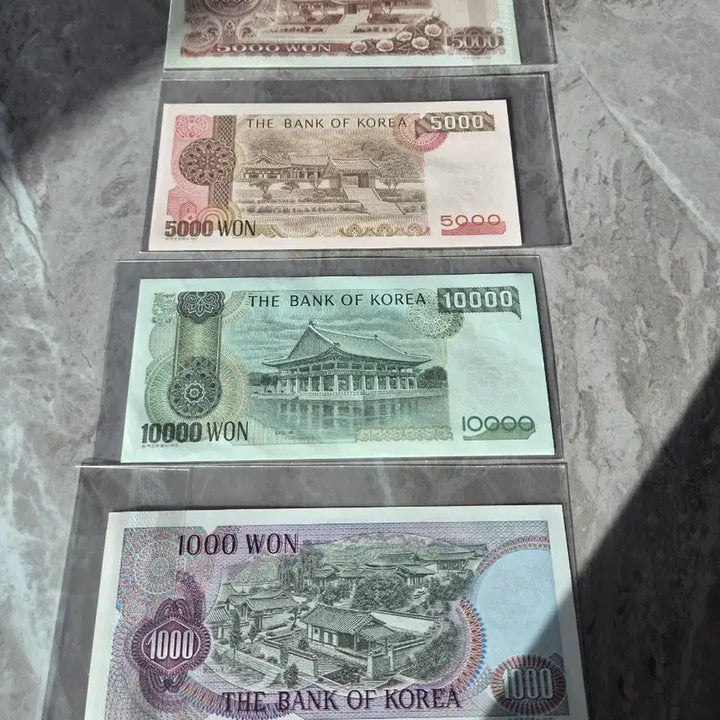 [BUNJANG] Unused Old Korean Banknotes - 1000 Won, 5000 Won, 10000 Won (Set of 4) / [미사용] 옛날 지폐 1000원, 5000원, 10000원 구권화폐