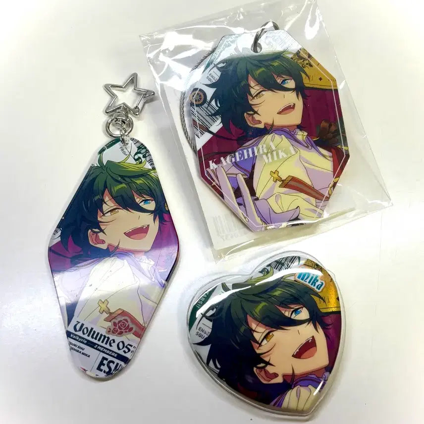 [BUNJANG] Ensemble Stars Mika Kagehira Trip Can Badge &amp; Keychain Bundle / 앙스타 카게히라 미카 트립 캔뱃지 키링 일괄 팔아요