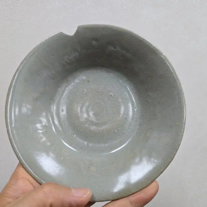 [BUNJANG] Authentic Goryeo Dynasty Celadon Plate with Floral Engraving / 진품 고려시대 청자 양긱 화문 접시