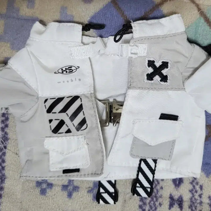 [BUNJANG] WOOBL Techwear White 20cm Doll Clothes / 우블 테크웨어화이트 20cm솜인형옷