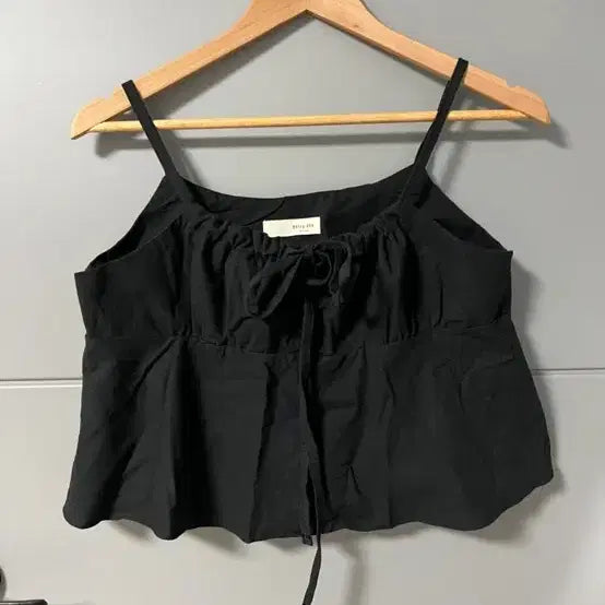 [BUNJANG] Black Cami Blouse / 블랙 끈나시 블라우스