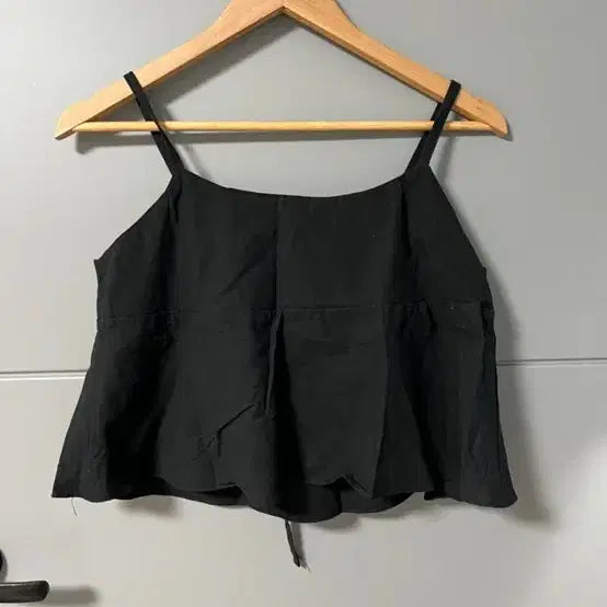 [BUNJANG] Black Cami Blouse / 블랙 끈나시 블라우스