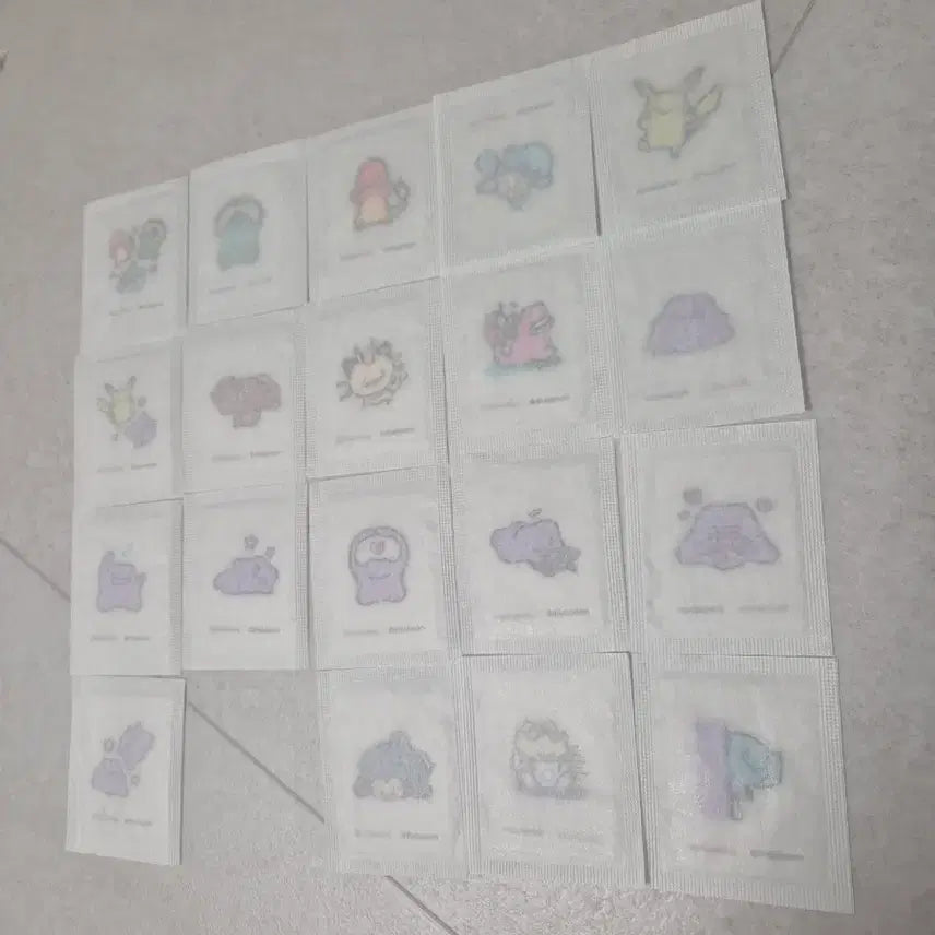 [BUNJANG] Colorgram Pokemon Tteokbokki Stickers (Set of 19) / 19개) 올리브영 컬러그램 포켓몬 띠부씰 포켓몬 스티커19개 일괄판매