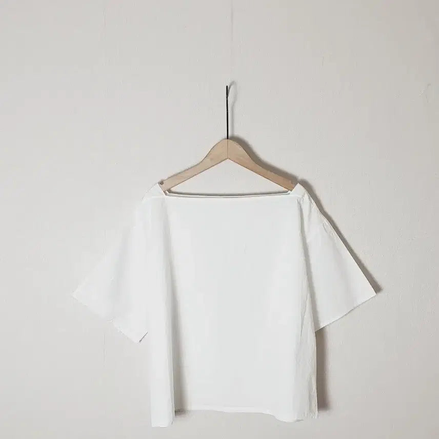 [SOLD OUT] (새) 보트넥 루즈 블라우스