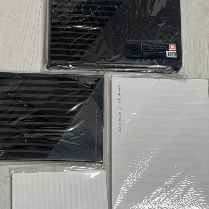 [BUNJANG] BTS Wings Tour Goods Bundle Set (Ticket Binder, Postcard Set, Photo Frame Set, Program Book) / 방탄 BTS 윙즈 투어 굿즈(티켓바인더+엽서세트+포토프레임세트+프로그램북