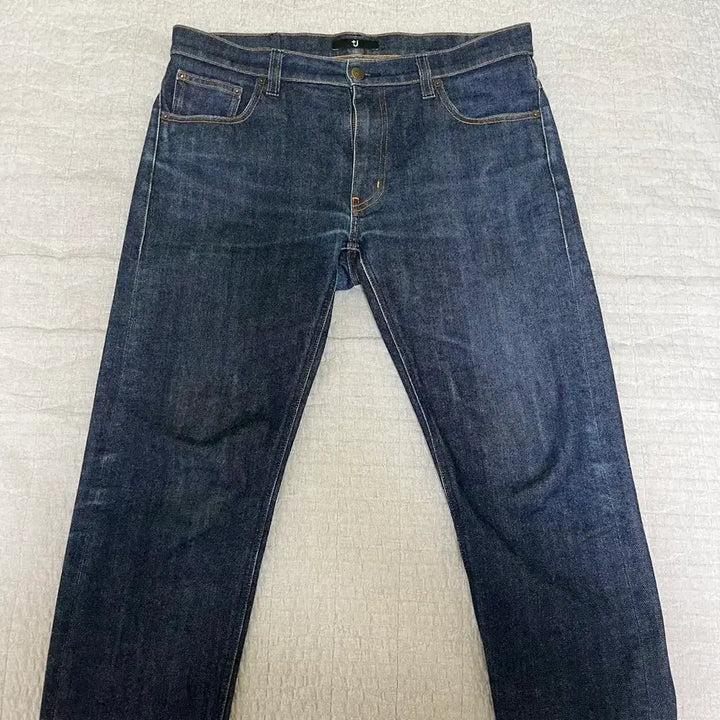 [BUNJANG] Uniqlo + J Selvedge Straight Jeans / 유니클로 + J 셀비지 스트레이트 진 (34)