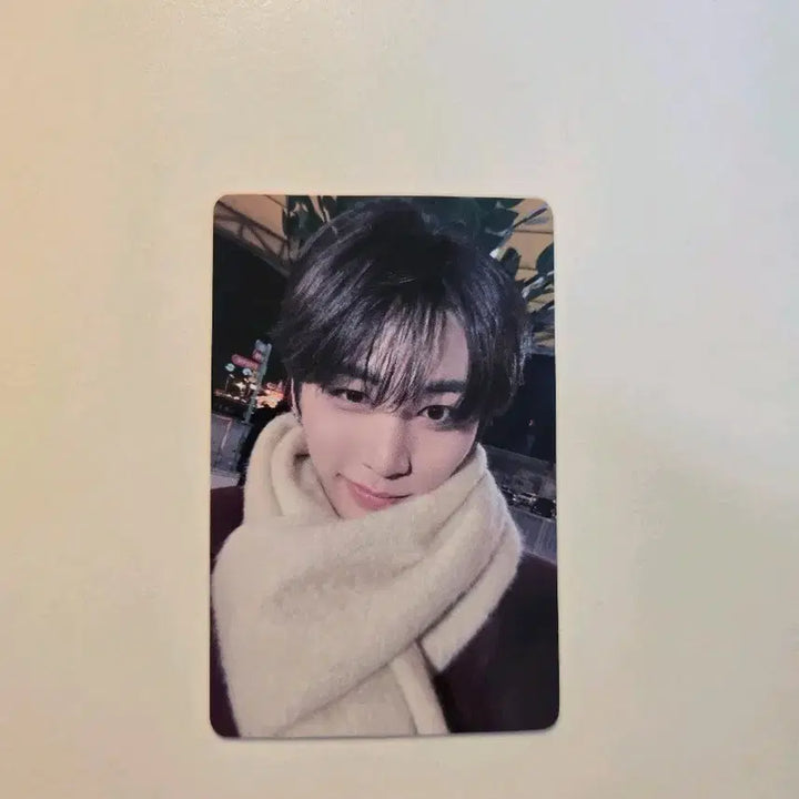 [BUNJANG] Taesan NoGenre IzWe Photocard / (동영상확인) 태산 노장르 이즈위 포카