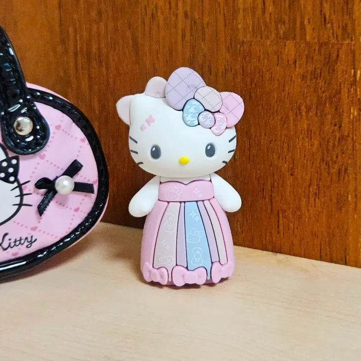 [BUNJANG] Hello Kitty Long Leg Dress Figure / 헬로 키티 롱다리 드레스 인형 피규어