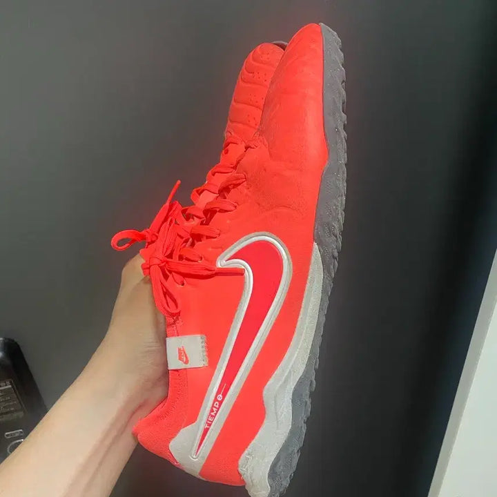 [SOLD OUT] 나이키 티엠포 레전드 프로 tf 285