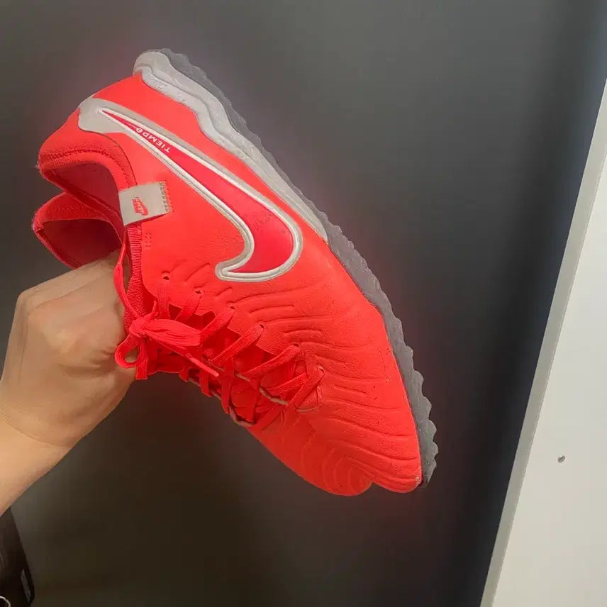 [SOLD OUT] 나이키 티엠포 레전드 프로 tf 285