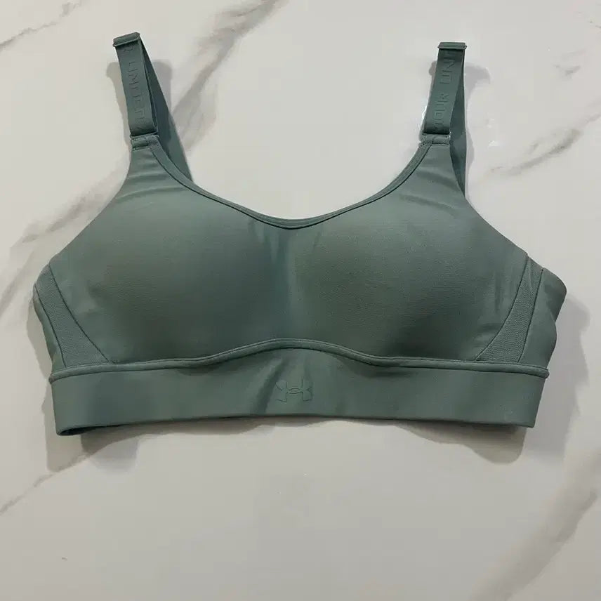 [BUNJANG] Under Armour Sports Bra (Size S) / 언더아머 스포츠브라