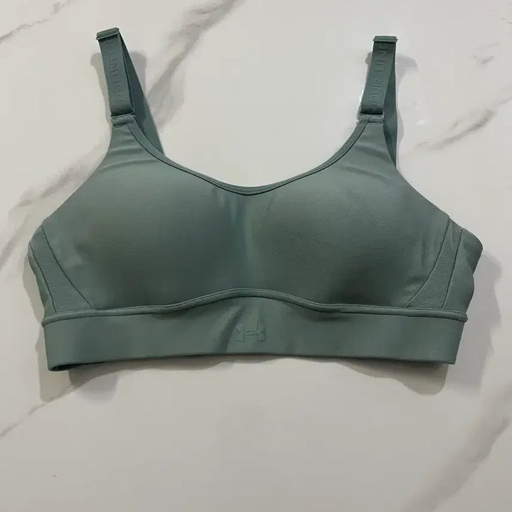 [BUNJANG] Under Armour Sports Bra (Size S) / 언더아머 스포츠브라