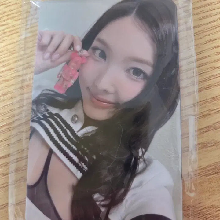 [BUNJANG] TWICE BE@RBRICK Photocard / 트와이스 베어브릭 포토카드
