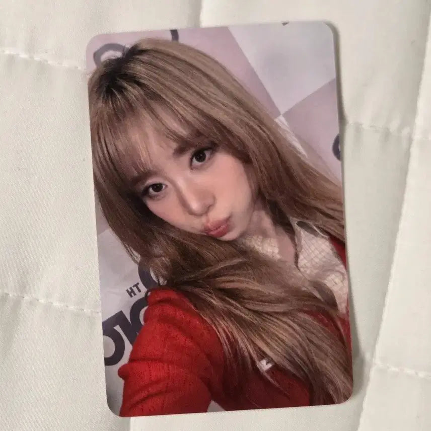 [BUNJANG] I.O.I Yoo Yeonjung Inkigayo Live Broadcast Photocard / 아이오아이 I.O.I 유연정 인기가요 공방 포카 포토카드