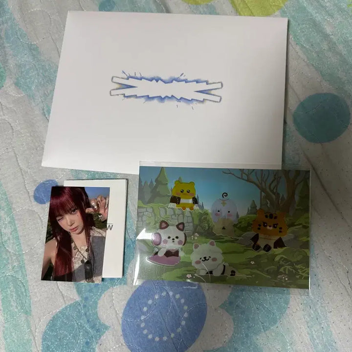 [BUNJANG] LE SSERAFIM Hong Eunchae BUMPHALA Studio Photocard + Slogan + Sticker Bundle Set / 르세라핌 홍은채 붐팔라 공방포카+슬로건+스티커