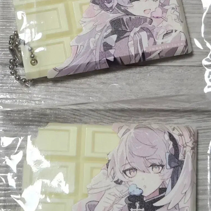 [BUNJANG] Dreaming Butter (HJS) Robin &amp; Sunday White Chocolate Keyring Set / 스타레일 비공식 비공굿 ㅎㅈㅅ님 로빈, 선데이 화이트 초코 키링