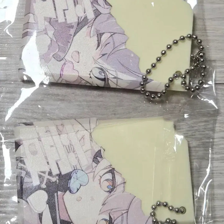 [BUNJANG] Dreaming Butter (HJS) Robin &amp; Sunday White Chocolate Keyring Set / 스타레일 비공식 비공굿 ㅎㅈㅅ님 로빈, 선데이 화이트 초코 키링