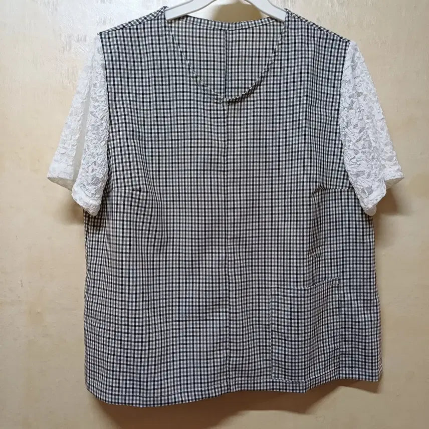 [BUNJANG] Checkered Blouse with Lace Sleeves / 새상품 체크 블라우스