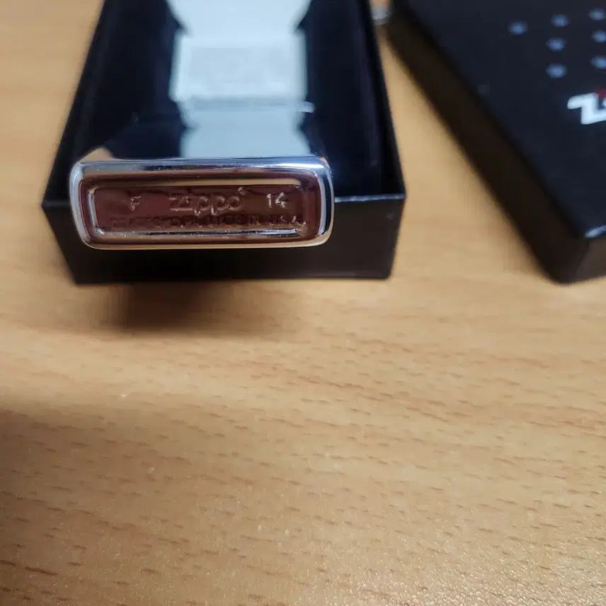 [BUNJANG] ZIPPO 1610 Slim Lighter with Zippo Oil / ZIPPO 지포 1610 슬림