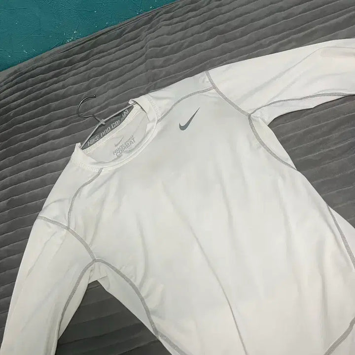 [BUNJANG] Nike Pro Combat Compression Long Sleeve Shirt - Size L / 나이키 프로컴뱃 컴프레션 롱슬리브 L