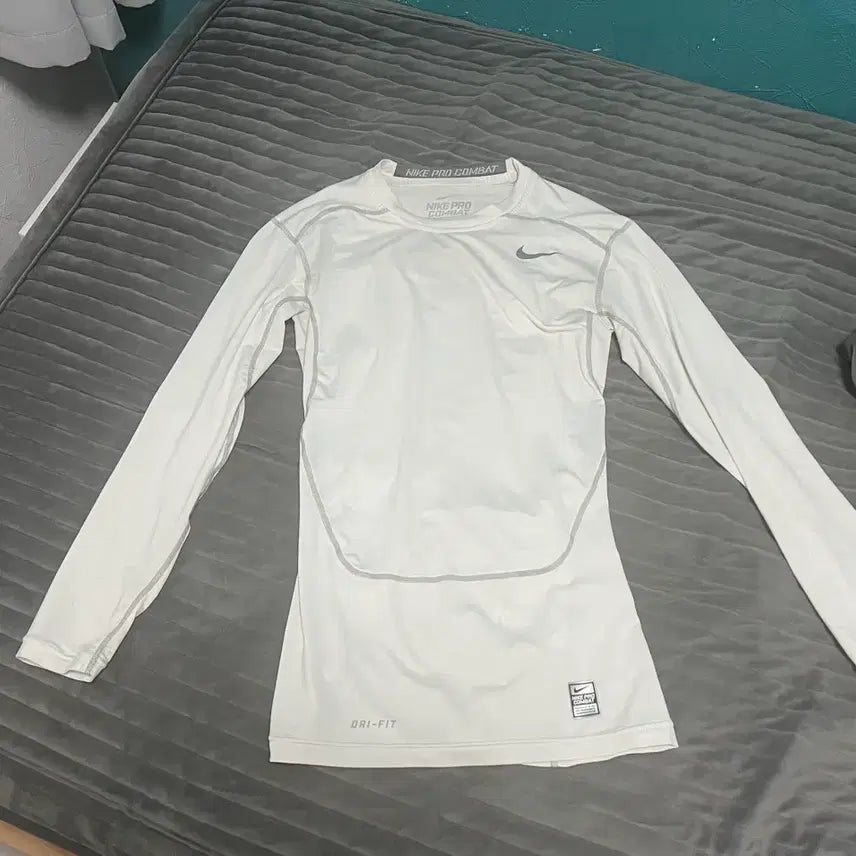 [BUNJANG] Nike Pro Combat Compression Long Sleeve Shirt - Size L / 나이키 프로컴뱃 컴프레션 롱슬리브 L