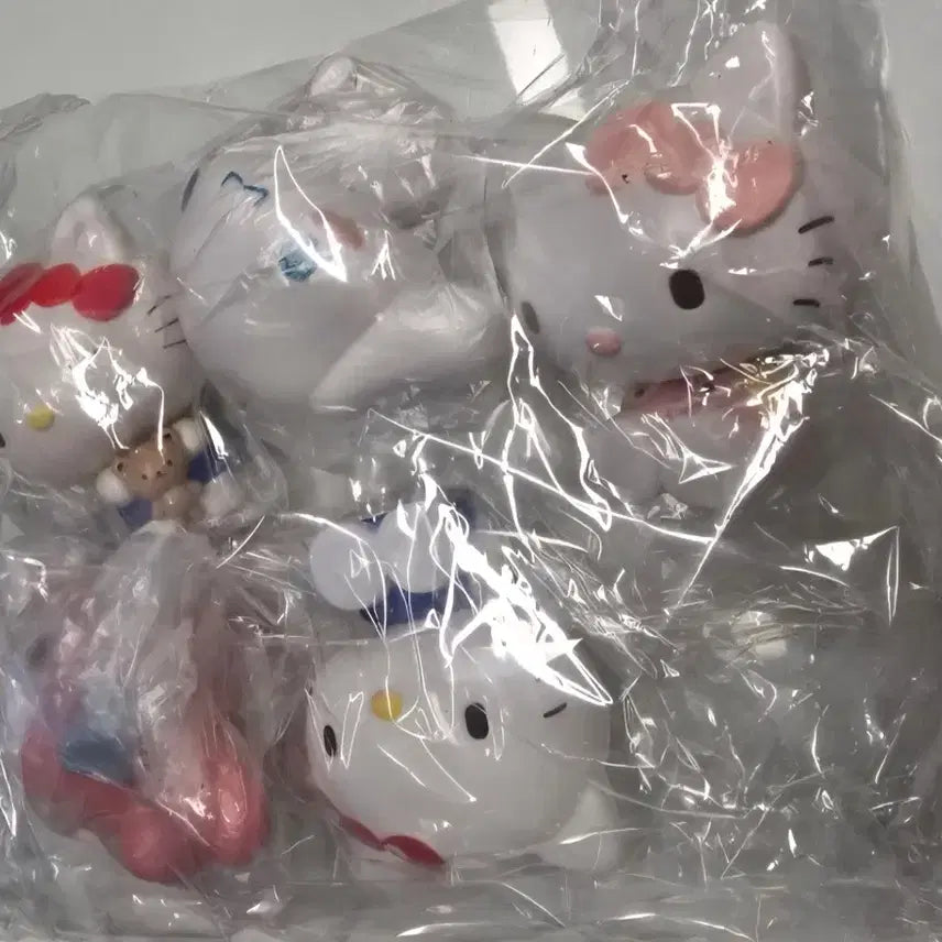 [BUNJANG] Sanrio Hello Kitty Cinnamoroll My Melody Figure Set (5 Types, Sealed) / 산리오 헬로키티 시나모롤 마이멜로디 피규어 미개봉 5종 세트로 일괄 판매