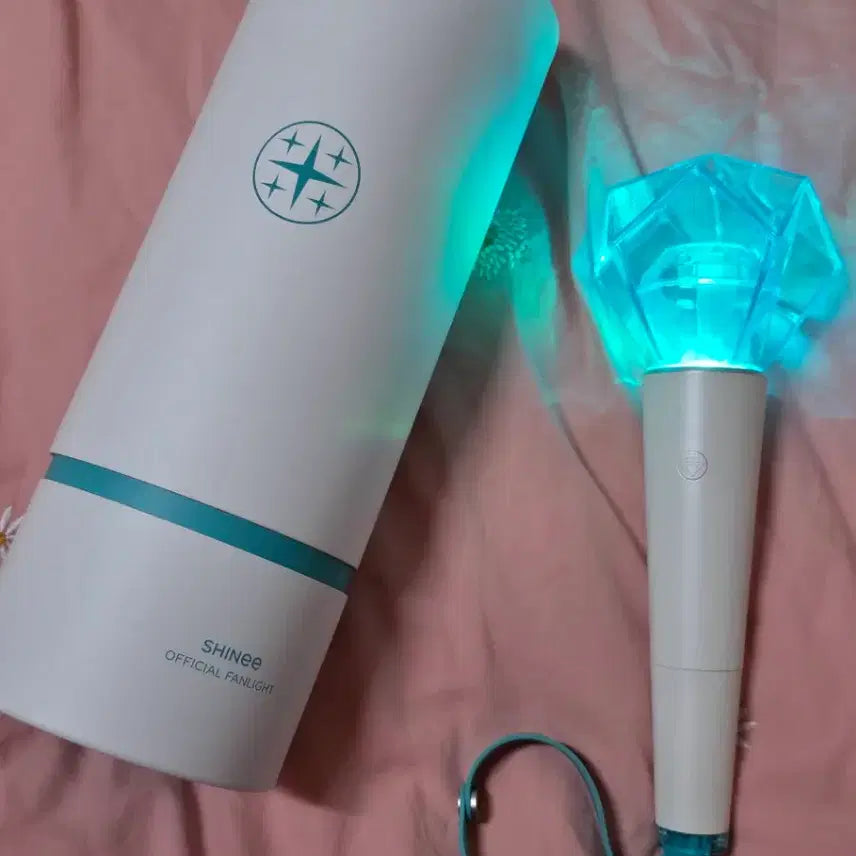 [BUNJANG] SHINee SMTOWN S-LIGHT / SHATTING STAR Official Fanlight / 샤이니 응원봉 샤팅스타 판매