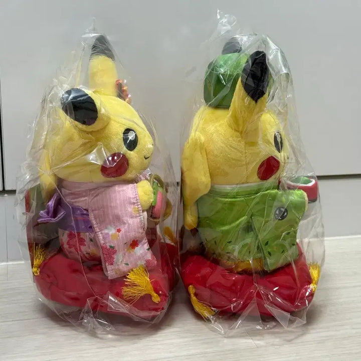 [BUNJANG] Pokemon Center Kyoto Limited Kimono Pikachu Plush Set / 일본 포켓몬센터 교토 한정 기모노 피카츄 2종