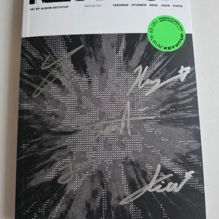 [BUNJANG] KEYVITUP Signed Album / 키빗업(KEYVITUP) 앨범 친필 사인 양도