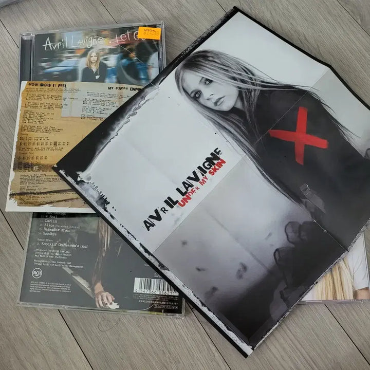 [BUNJANG] Avril Lavigne CD Album 4-Disc Set / 에이브릴 라빈 avril lavigne CD 앨범 4장 세트