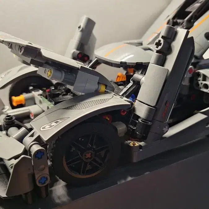 [BUNJANG] LEGO Technic Koenigsegg Assembly Model / 레고 테크닉 코닉세그 조립모형